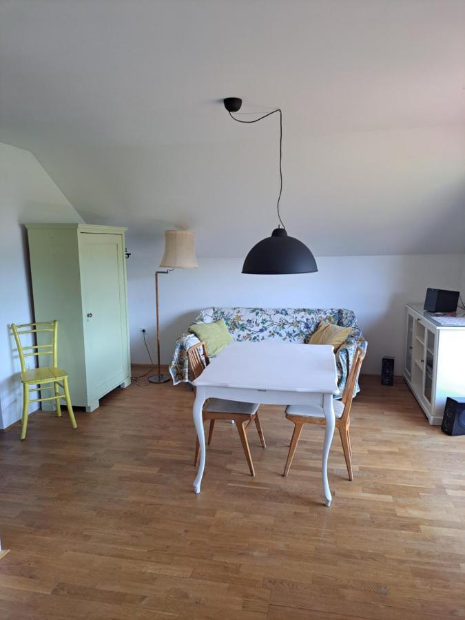 Apartma Art&deco Apartment *